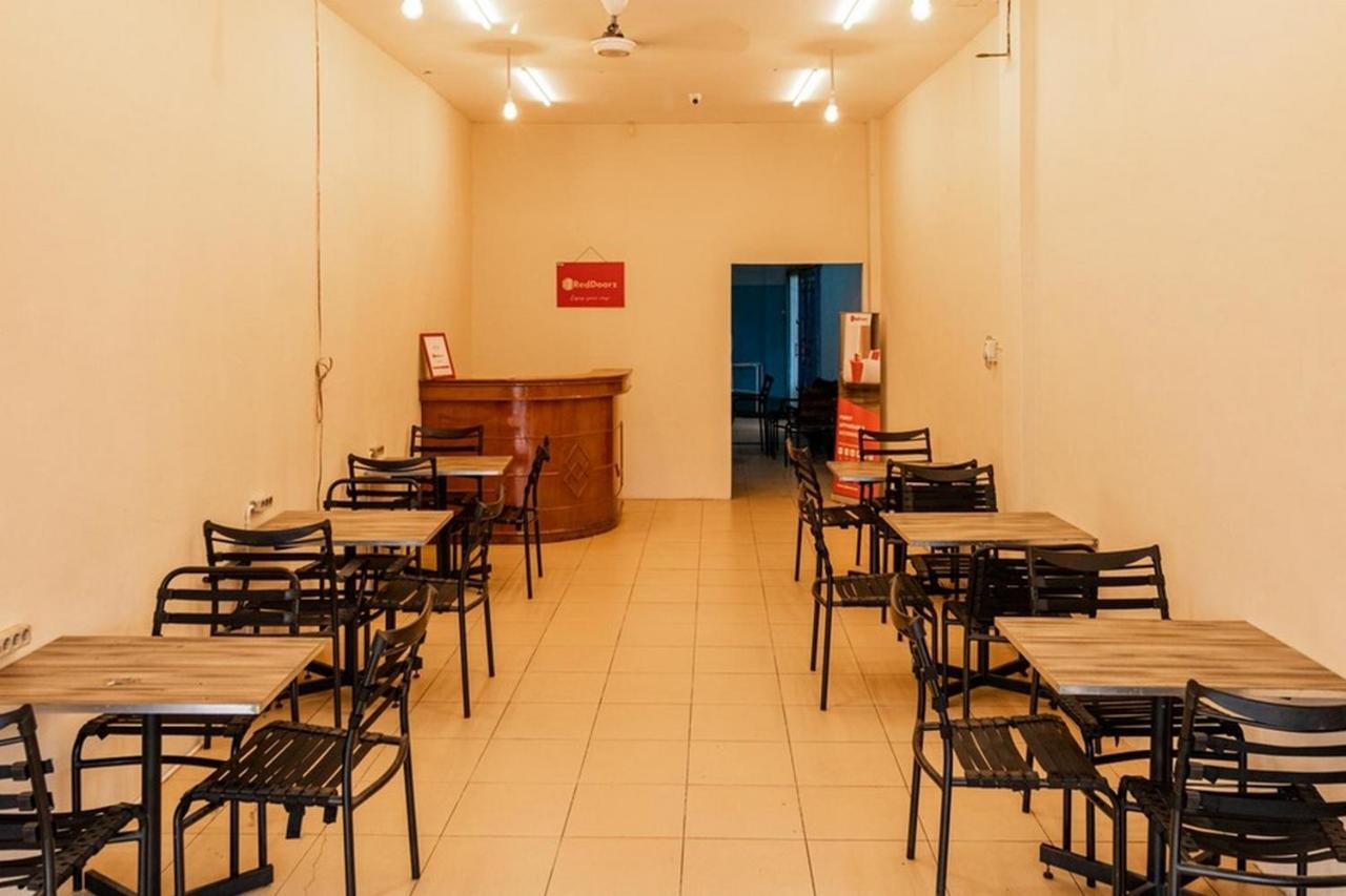 Reddoorz Syariah @ Jalan Setiabudi Medan 3 Esterno foto